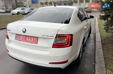 Лифтбек Skoda Octavia 2015 в 