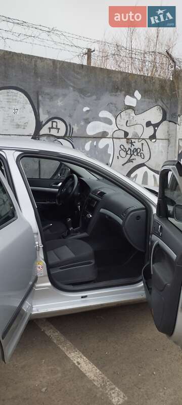 Лифтбек Skoda Octavia 2007 в Луцке
