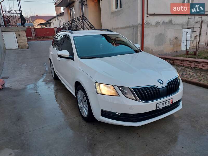 Универсал Skoda Octavia 2020 в Тернополе