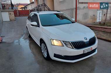 Универсал Skoda Octavia 2020 в Тернополе