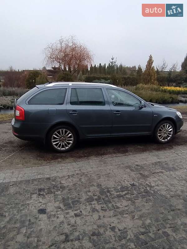 Універсал Skoda Octavia 2010 в Охтирці