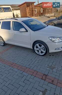 Универсал Skoda Octavia 2011 в Золочеве