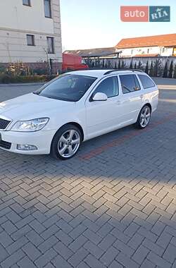 Универсал Skoda Octavia 2011 в Золочеве