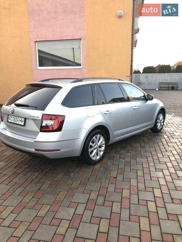 Универсал Skoda Octavia 2017 в Ужгороде