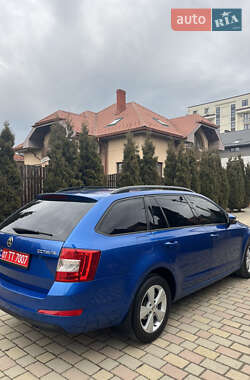 Универсал Skoda Octavia 2014 в Ужгороде