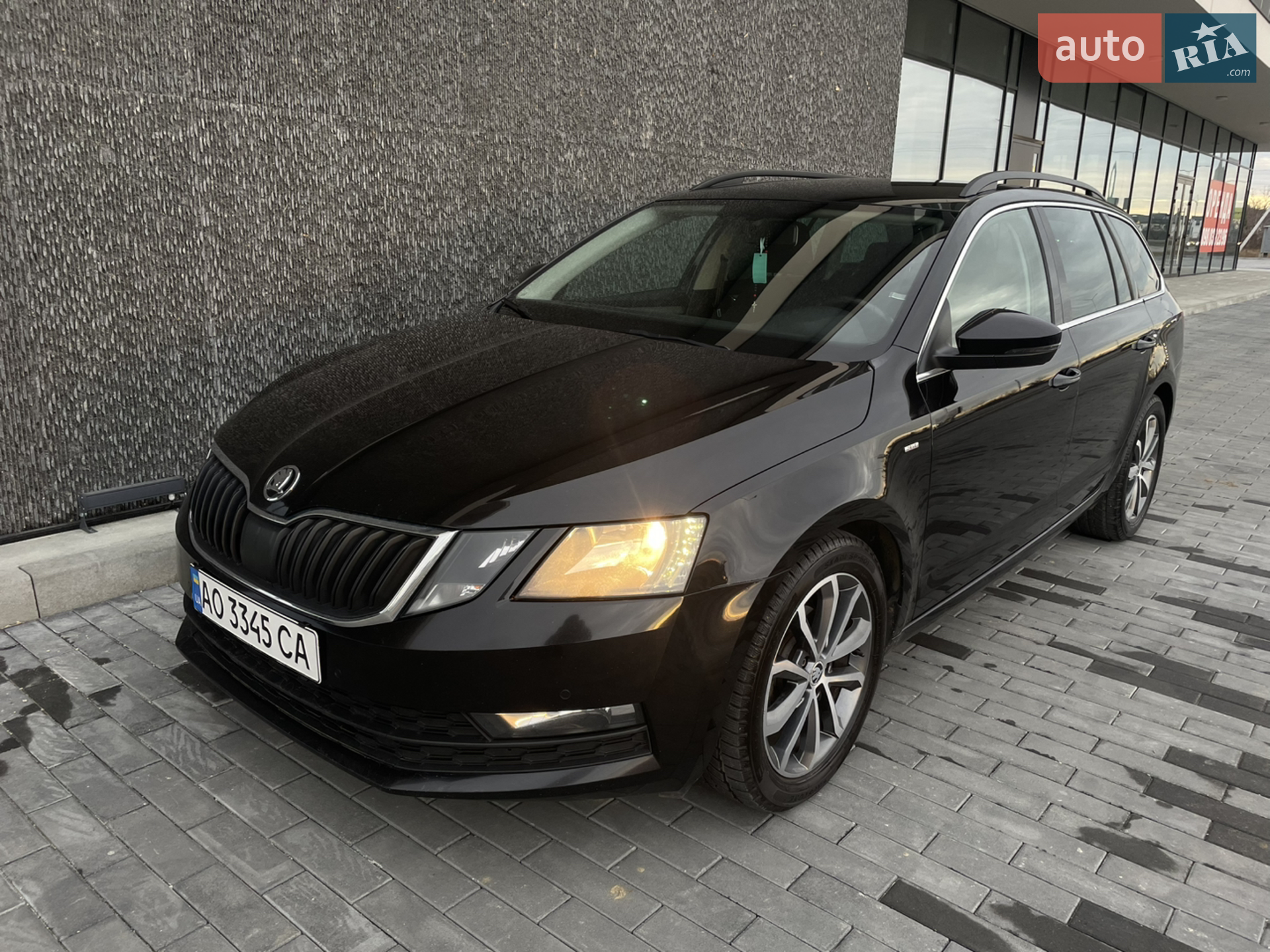 2017 Skoda Octavia - мініатюра 2