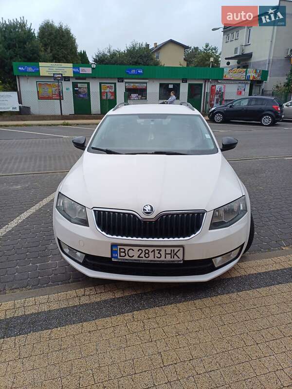 Универсал Skoda Octavia 2015 в Дрогобыче