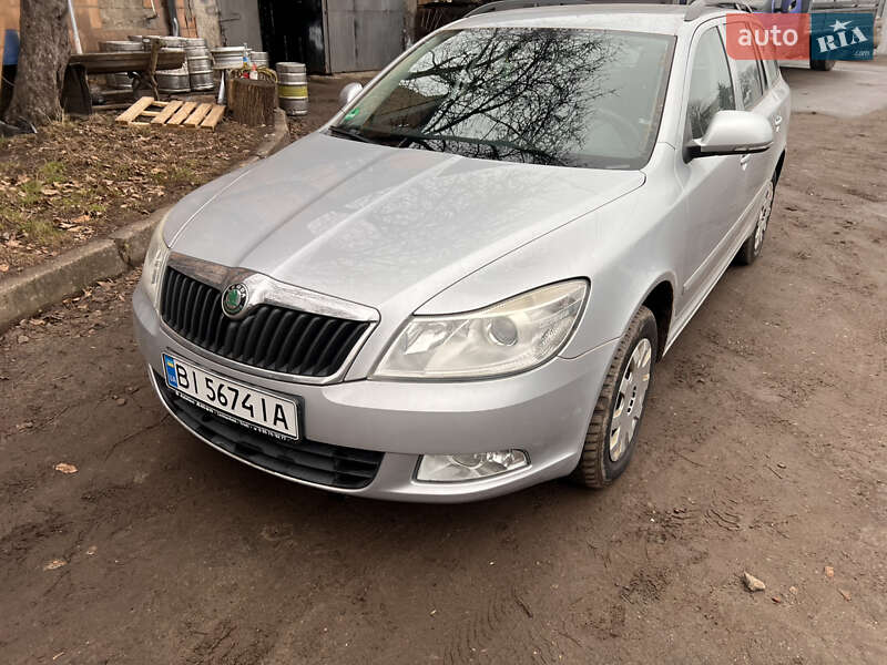 Універсал Skoda Octavia 2008 в Полтаві