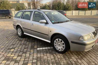 Універсал Skoda Octavia 2009 в Луцьку