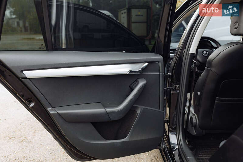 Универсал Skoda Octavia 2015 в Ивано-Франковске