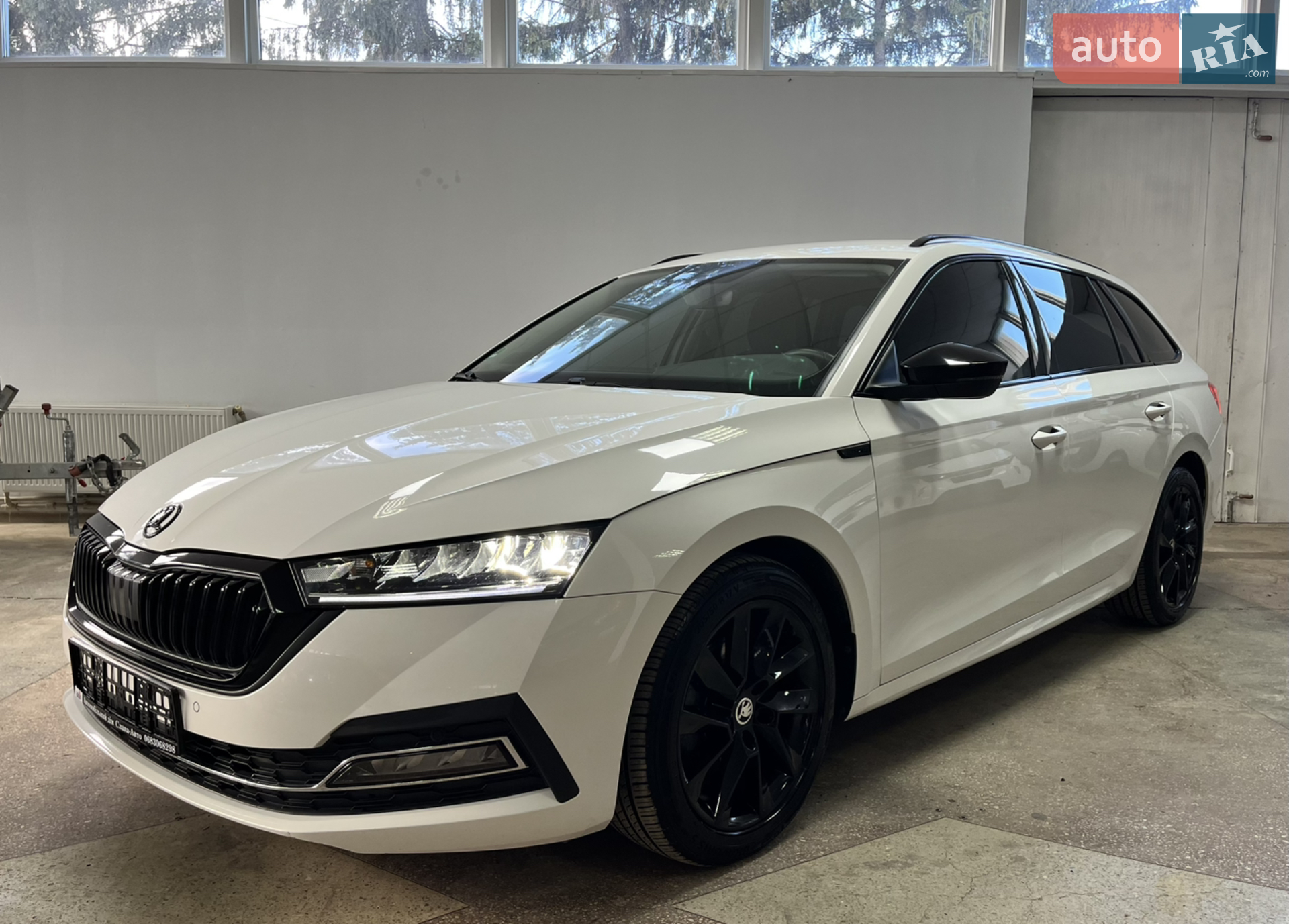 2021 Skoda Octavia - фото 1