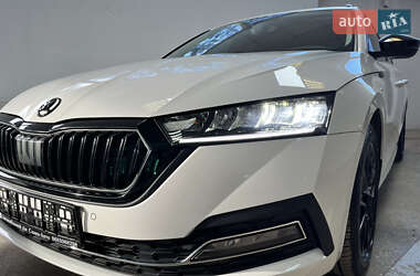 Универсал Skoda Octavia 2021 в Тернополе