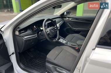 Лифтбек Skoda Octavia 2023 в Киеве