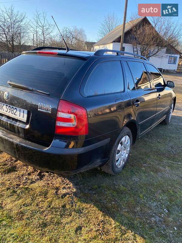 Универсал Skoda Octavia 2007 в Рокитном