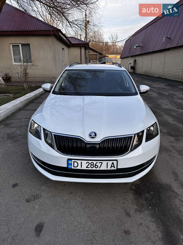 Универсал Skoda Octavia 2017 в Киеве фото 3 Универсал Skoda Octavia 2017 в Киеве