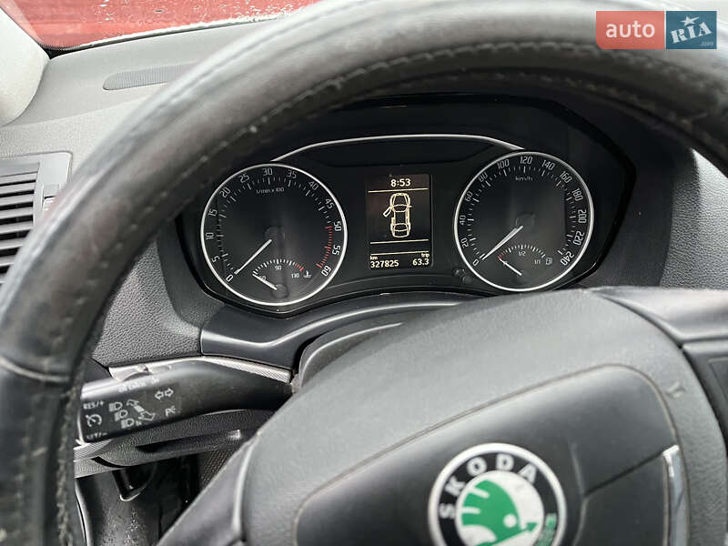 Универсал Skoda Octavia 2011 в Львове