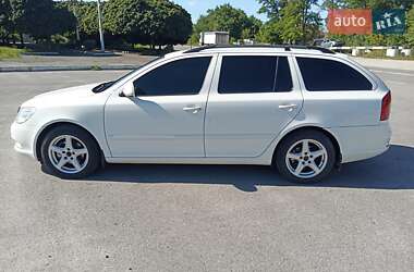 Универсал Skoda Octavia 2010 в 