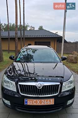 Універсал Skoda Octavia 2010 в Житомирі