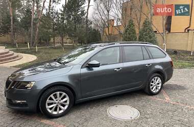 Універсал Skoda Octavia 2019 в Дніпрі