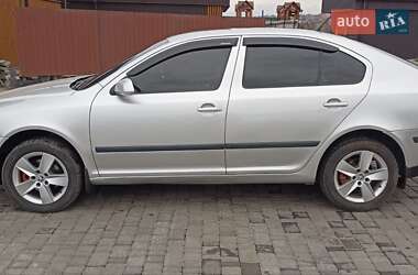 Лифтбек Skoda Octavia 2004 в Новоукраинке