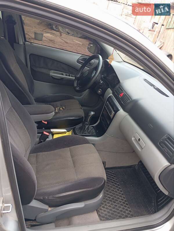 Лифтбек Skoda Octavia 2000 в Ровно