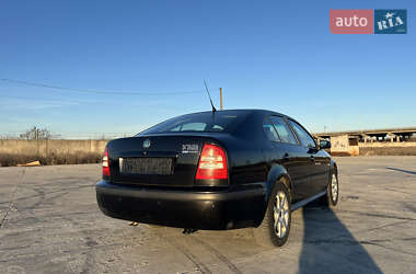 Лифтбек Skoda Octavia 2006 в 