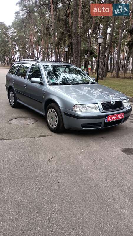 Універсал Skoda Octavia 2004 в Чернігові