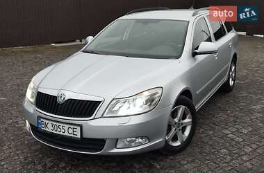 Универсал Skoda Octavia 2012 в Ровно