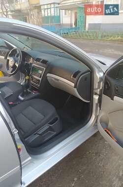 Лифтбек Skoda Octavia 2011 в 