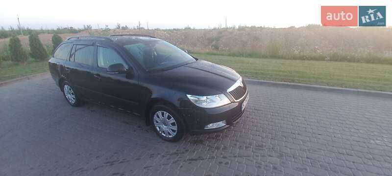 Универсал Skoda Octavia 2012 в Львове