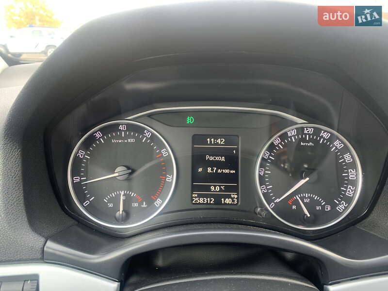 Универсал Skoda Octavia 2009 в Глевахе