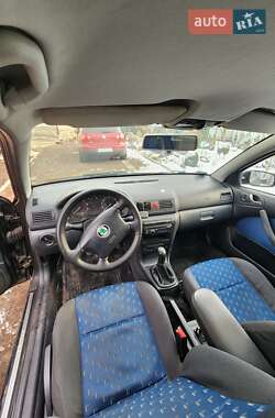 Универсал Skoda Octavia 2001 в 