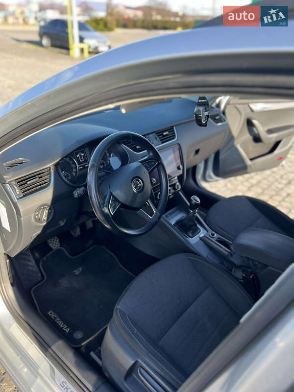 Универсал Skoda Octavia 2019 в Мукачево