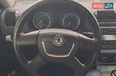 Ліфтбек Skoda Octavia 2012 в 
