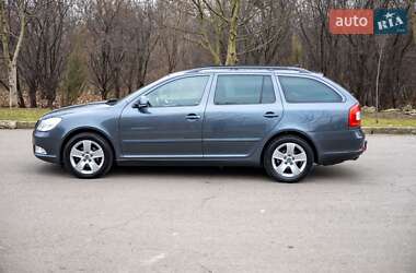 Универсал Skoda Octavia 2011 в Калуше