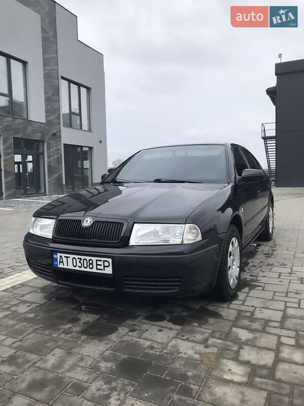 Ліфтбек Skoda Octavia 2004 в Івано-Франківську