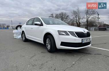 Лифтбек Skoda Octavia 2019 в Киеве