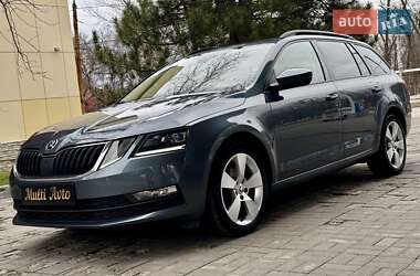 Універсал Skoda Octavia 2018 в Дніпрі