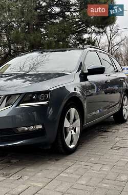 Універсал Skoda Octavia 2018 в Дніпрі