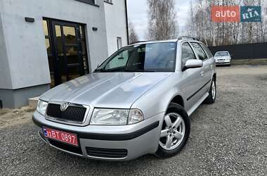 Універсал Skoda Octavia 2005 в Маневичах