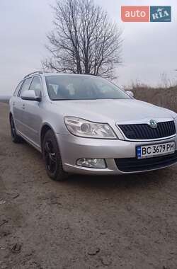 Універсал Skoda Octavia 2009 в Сокалі