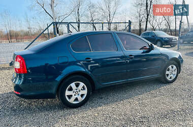 Лифтбек Skoda Octavia 2012 в 