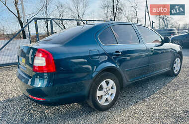 Лифтбек Skoda Octavia 2012 в 