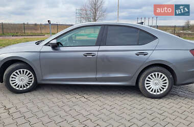 Лифтбек Skoda Octavia 2023 в 