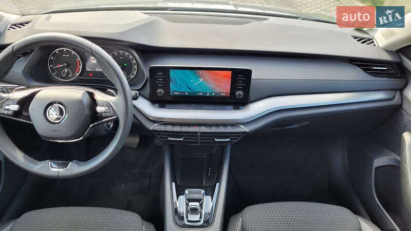 Лифтбек Skoda Octavia 2023 в Ивано-Франковске