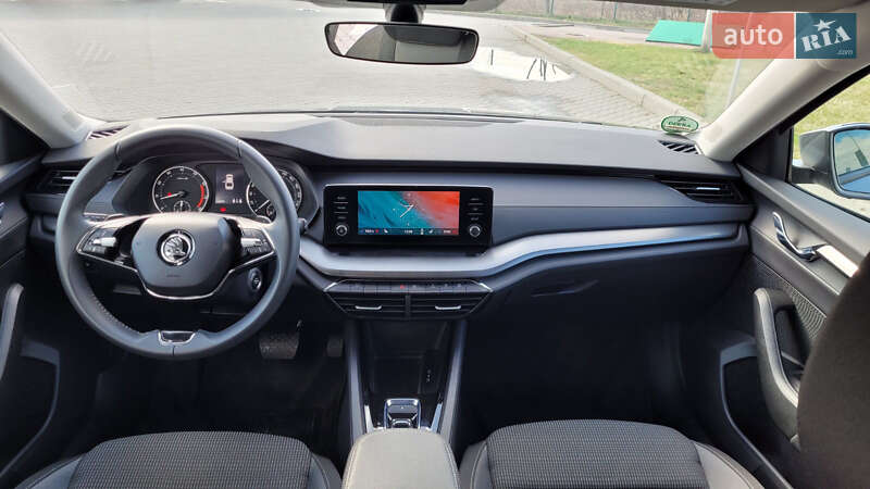 Лифтбек Skoda Octavia 2023 в Ивано-Франковске