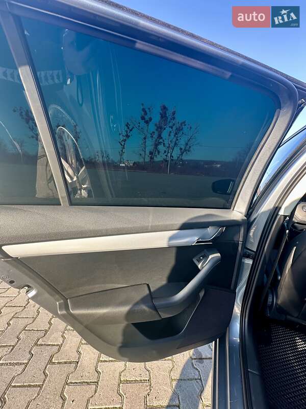 Універсал Skoda Octavia 2013 в Чернівцях