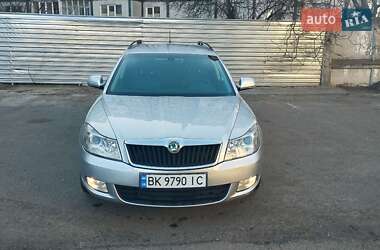 Универсал Skoda Octavia 2012 в 