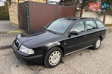 Универсал Skoda Octavia 2000 в Львове