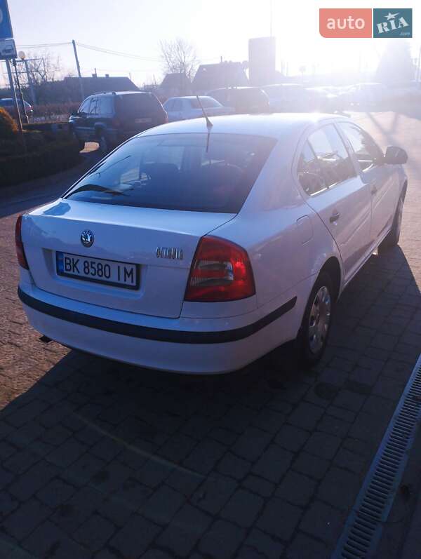 Лифтбек Skoda Octavia 2012 в Сарнах